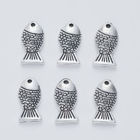 Pendentif en alliage texturé argent antique en forme d'écaille de poisson pour leurres de pêche et étiquettes cadeaux