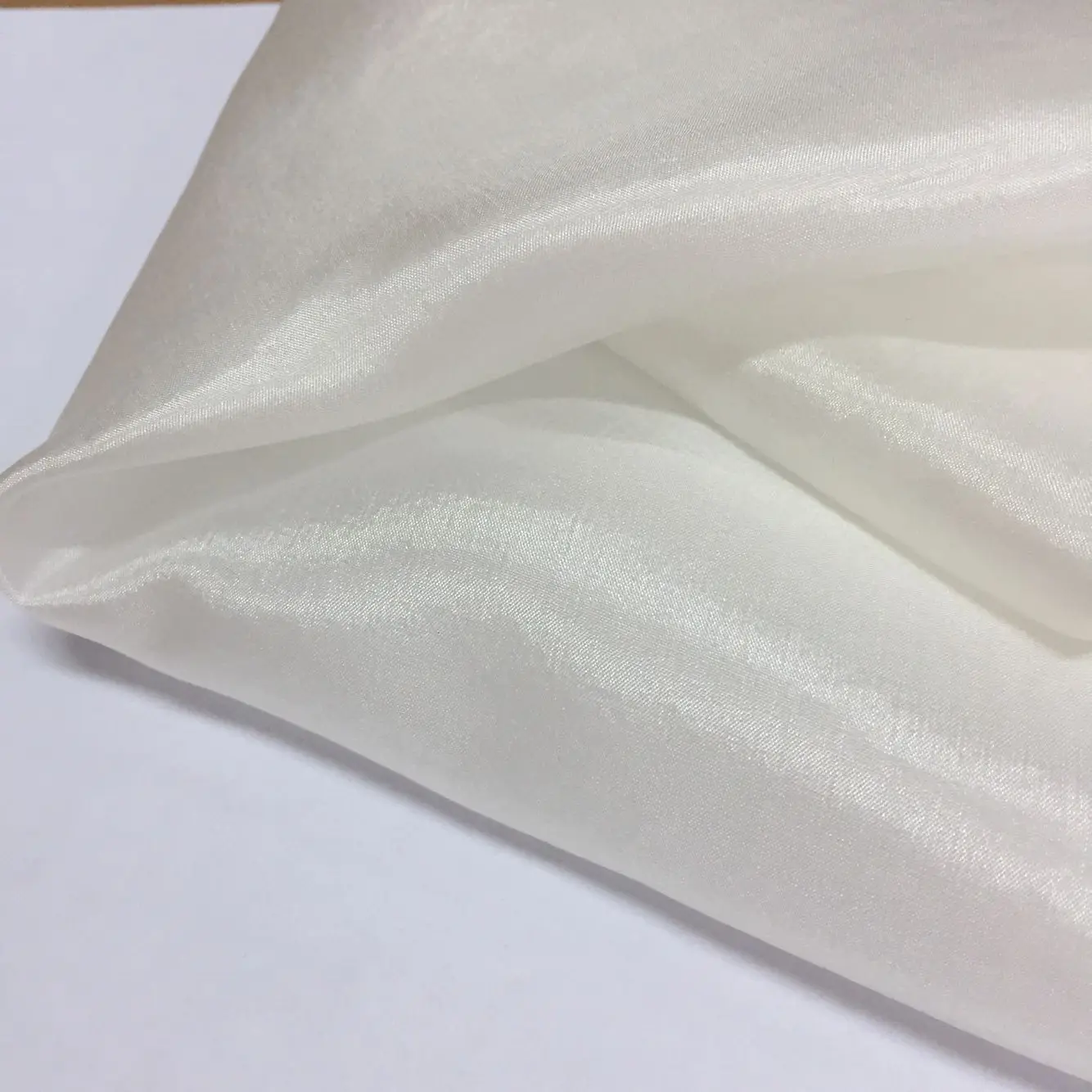 Soft 100% Pure Silk Paj Organic Silk Pongee Fabric Veil in Natural White Color for Scarf Hand Paint
