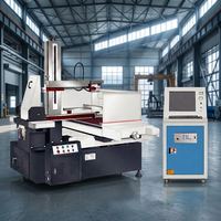 Machine de découpe à fil CNC DK7745 stable, équipement de traitement des métaux de précision pour la fabrication de composants en alliage sur mesure