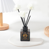 Diffuseur de parfum d'ambiance à bâtonnets avec fleur, huile essentielle aromathérapeutique, marque privée