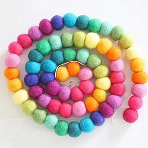 Colores 100% lana fieltro bola guirnaldas Pom