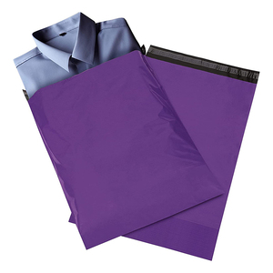 Sac d'expédition personnalisé innovant en forme de gilet, en matériau recyclable et impression couleur intégrale, pour le marketing de marque et l'expédition - Product Image 4