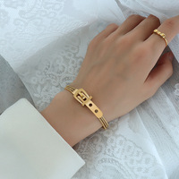 Bracelet Mode Délicat pour Femme en Acier Inoxydable Plaqué Or 18 Carats à Trois Couches, pour Filles