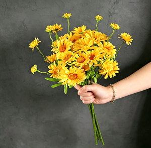 Chrysanthème Artificiel LUYI de Haute Qualité, Réaliste, Doux, Fait Main en Soie, Multi-Têtes, 52cm, Fleurs Simples pour Mariage et <span class=keywords><strong>Jardin</strong></span> - Product Image 2