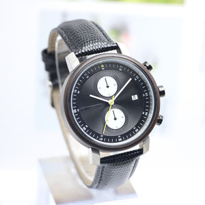 Nouvelle montre chronographe 2025 avec boîtier en bois foncé, cadran guilloché noir, deux sous-cadrans et aiguille <span class=keywords><strong>chrono</strong></span> jaune néon - Product Image 2