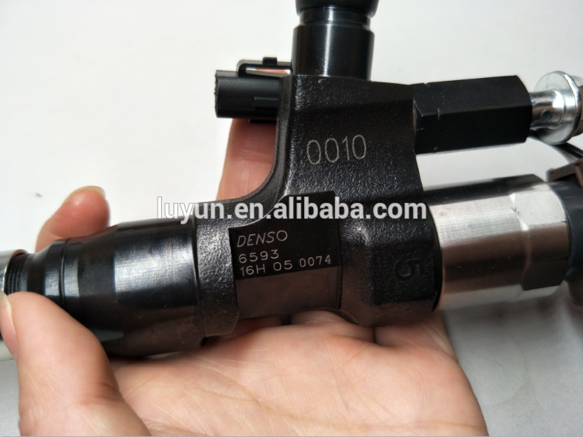 High Quality Diesel Fuel Injector 095000-6593 Common Rail Injector  23670-E0010 With Nozzle DLLA155P842 For HINO