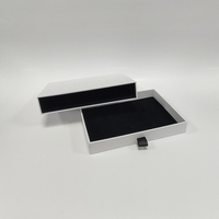 Boîte cadeau avec doublure en velours noir, fermeture à languette, logo personnalisé, emballage de luxe pour bijoux, montres, articles de première qualité