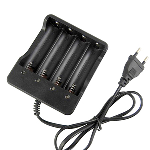 4 ranuras 18650 <span class=keywords><strong>cargador</strong></span> batería de iones de litio 4,2 V enchufe UE/EE. UU. luz indicadora con <span class=keywords><strong>cable</strong></span> linterna 4*18650 baterías <span class=keywords><strong>cargador</strong></span> <span class=keywords><strong>Cable</strong></span> de carga - Product Image 2