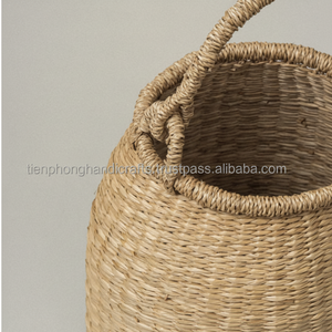 Panier de rangement en jonc de mer tissé à la main avec poignée, vente en gros au Vietnam - Product Image 1