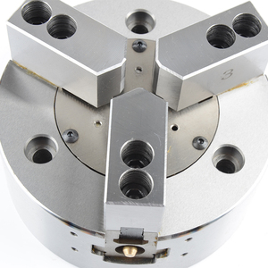 Mandrin de tour Drake à vendre avec contre-pointe et trois mâchoires souples pneumatiques pour tour - Product Image 4