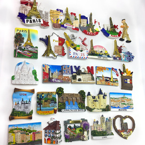 Vente en gros transfrontalière de souvenirs de voyage français, artisanat décoratif, aimants en résine peints, autocollants de réfrigérateur 7-9cm, style européen - Product Image 4