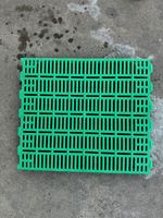 Plancher à lattes en plastique pour bétail, plancher à lattes pour chèvres, plancher à lattes anti-fuite de fumier 60*60cm