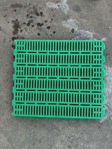 Pavimento a doghe in plastica <span class=keywords><strong>per</strong></span> <span class=keywords><strong>capre</strong></span>, 60x60 cm, <span class=keywords><strong>per</strong></span> la raccolta del letame e la drenaggio delle feci - Product Image 3