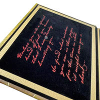 Boîte de rangement portable noire personnalisée pour jeux de rôle (DND) avec étui à dés en carton doré pour 7 dés polyédriques creux