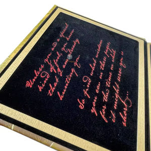 Boîte de rangement portable noire personnalisée pour jeux de rôle (<span class=keywords><strong>DND</strong></span>) avec étui à dés en carton doré pour 7 dés polyédriques creux - Product Image 3