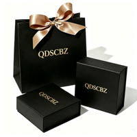 Maßgefertigte Schwarze Kunstpapier Wasserdichte Starre Schmuck-Geschenkboxen mit Schleifenknoten und Goldfolien-Logo für Ringe, Ohrringe und Anderen Schmuck