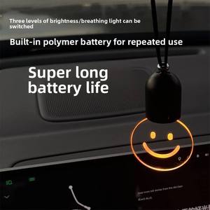 Pendentif lumineux créatif en forme de visage souriant pour voiture, veilleuse décorative pour rétroviseur, cadeau pour petit ami - Product Image 3