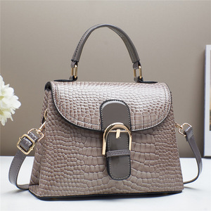 Elegant Women's Single-Shoulder Crossbody Bag <b>Square</b> Shape Zipper Closure Chains Decoration All-Match New Arrival Large Handbags - Product Image 6