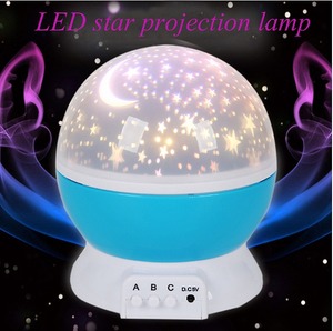 Veilleuse avec mini lecteur de musique intégré pour salon et chambre / Projecteur rotatif d'étoiles Cosmos pour enfants / nuit - Product Image 3