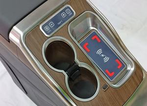 Accoudoir de <span class=keywords><strong>van</strong></span> de haute qualité, accessoires intérieurs de luxe pour voiture, accoudoir central de console automobile avec réfrigérateur intégré - Product Image 4