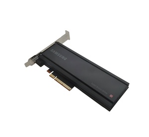 MZPLJ6T4HALA-00007 PM1735 6.4TB PCIe NVMe 4.0 x4 HHHL SSD Serveur Disque SSD - Product Image 2