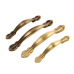 Dingcheng <b>Vintage</b> Gold Cabinet Door Handles Brass French Style For Kitchen <b>Wardrobe</b> Drawer Hardware 2986 - Product Image 4
