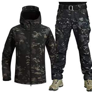 Traje de piel de tiburón al aire libre para mantener el calor, traje grueso de felpa de camuflaje, traje de otoño e invierno de concha suave de gran tamaño - Product Image 5