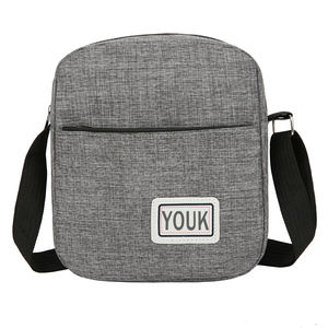 Venta al por mayor de fábrica, bolsa portátil de viaje de poliéster para ordenador portátil, juego de regalo, Material Oxford, cremallera, puerto de carga USB, impermeable, ocio - Product Image 5