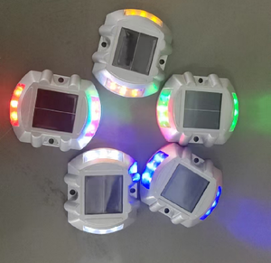 IP68 सोलर पावर रोड स्टड मार्कर फैक्ट्री सोलर ट्रैफिक रोड स्टड - Product Image 1