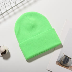 Automne et hiver mode Double couleur unie tricoté chapeau pour hommes et femmes adulte Protection des oreilles nouvelle casquette chaude en gros - Product Image 5