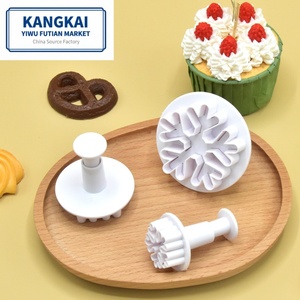 <span class=keywords><strong>Molde</strong></span> <span class=keywords><strong>de</strong></span> Plástico Ecológico <span class=keywords><strong>para</strong></span> Galletas con Diseño <span class=keywords><strong>de</strong></span> Copos <span class=keywords><strong>de</strong></span> <span class=keywords><strong>Nieve</strong></span>, 3 Piezas, <span class=keywords><strong>para</strong></span> <span class=keywords><strong>Fondant</strong></span>, Forma Irregular - Product Image 1