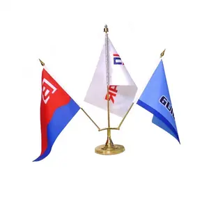 Pemasok bendera profesional meja kantor rapat bendera meja bendera meja dengan tiang yang dapat diatur