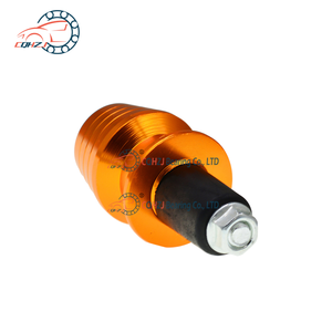 CQHZJ Vente en gros <span class=keywords><strong>de</strong></span> 2 embouts <span class=keywords><strong>de</strong></span> guidon universels anti-chute en titane <span class=keywords><strong>de</strong></span> 7/8 pouces pour moto et <span class=keywords><strong>scooter</strong></span> - Product Image 4