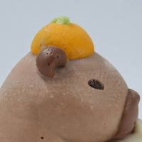 Pastel de Mousse con Forma de Capibara al por Mayor, Sabor Caramelo y Chocolate, Postre Congelado en Caja, OEM Personalizado con Forma de Animal para Panadería y Fiestas
