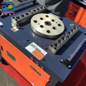 Machine <span class=keywords><strong>à</strong></span> cintrer les barres d'acier CNC <span class=keywords><strong>hydraulique</strong></span> de type table, automatique, 6-40 mm, pour la construction, vente en gros d'usine - Product Image 3