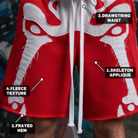 Shorts rouges pour homme en molleton de coton épais personnalisé, avec applique squelette, ourlet effiloché et cordon de serrage, style gothique urbain