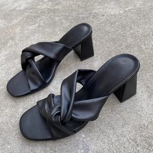 2025 verano nuevo estilo moda correas cruzadas punta abierta tacones altos sandalias de Mujer Sandalias de una pieza - Product Image 2