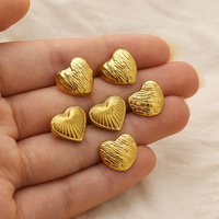 Boucles d'oreilles clous cœur en acier inoxydable plaqué or 18 carats pour femme, texturées, épaisses, dorées, vintage, romantiques, cadeau de fête, vente en gros, OEM