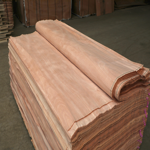 Placage naturel personnalisable d'Okoume de 0.5mm 1mm 1.5mm pour le contreplaqué de <span class=keywords><strong>Garbon</strong></span> - Product Image 3