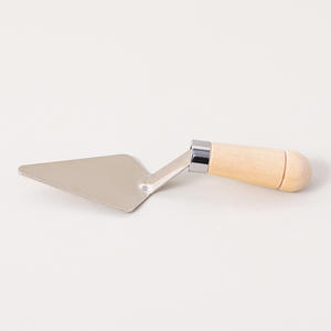 Spatola a punta con manico in legno - Product Image 5