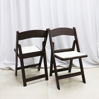 Chaises de jardin d'extérieur en gros, chaises pliantes en résine marron et blanche, style Wimbledon, français, japonais, pour événements et fêtes