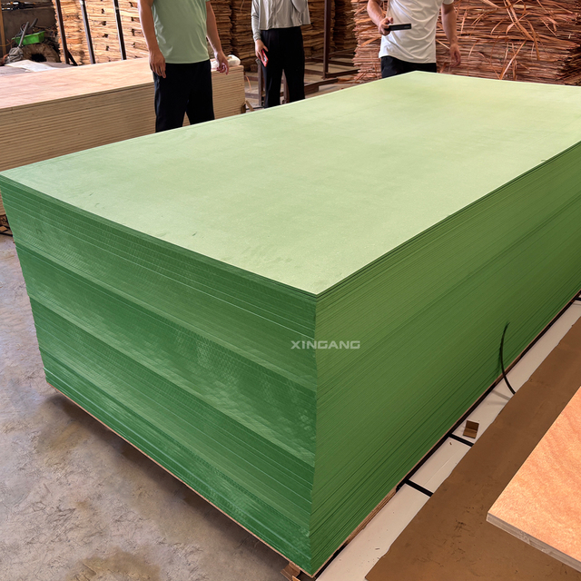 High Grade 1220*2440mm Raw Plain MDF Laminating Moisture-Proof MDF Board for Furniture Decoration
