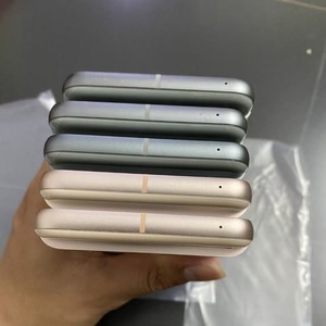 Smartphone Pixel 8 Argent Or Rose Corps en Aluminium Boutons Latéraux Plusieurs Couleurs Disponibles - Product Image 4