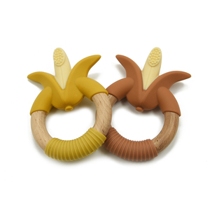 2023 nouveau Design <span class=keywords><strong>de</strong></span> qualité alimentaire sans Bpa infantile Bracelet <span class=keywords><strong>anneau</strong></span> <span class=keywords><strong>banane</strong></span> mâcher jouet Bracelet Silicone en bois <span class=keywords><strong>anneau</strong></span> <span class=keywords><strong>de</strong></span> <span class=keywords><strong>dentition</strong></span> pour bébé - Product Image 4