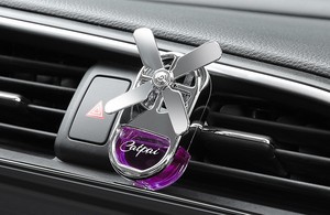 <span class=keywords><strong>Diffusore</strong></span> di Fragranza per Auto in Vetro dal Design Moderno con Montaggio a Ventilazione, Rimozione degli <span class=keywords><strong>Odori</strong></span> e Profumo Duraturo Tramite Evaporazione Naturale - Product Image 5