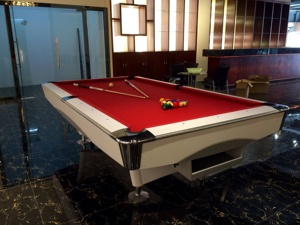 Mesa de <span class=keywords><strong>billar</strong></span> y snooker de madera de 9 pies Super Power con juego completo de bolas y diseño de 3 <span class=keywords><strong>bandas</strong></span> para entusiastas del <span class=keywords><strong>billar</strong></span> - Product Image 5