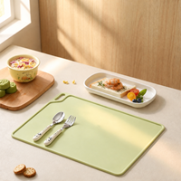 Tapis de table réutilisable, imperméable, résistant à l'huile, antidérapant, 40x30cm, avec rebord surélevé, fente pour ustensiles, en silicone, pour enfants