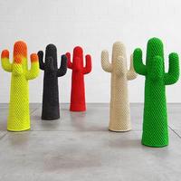 Grande statue de cactus du désert moderne en fibre de verre, colorée, artisanale, durable, objet de collection, décoration intérieure pour salon