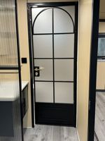 Maison conteneur pliable de 40 pieds, couleurs personnalisées, installation rapide, design léger, style moderne du milieu du siècle, hôtel extérieur