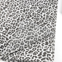 Papier d'emballage recyclable anti-graisse à imprimé léopard noir 17 g/m² 50x70 cm pour l'emballage de bouteilles de vin, emballage cadeau cosmétique, boîte de luxe